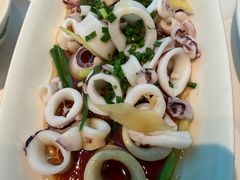 油泼沸腾黑鱼片-桂满陇·杭州小馆(巴黎春天浦建店)