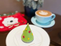 -Fridi Patisserie Cafe