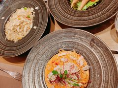 -杏荟旋转餐厅(广州爱群店)