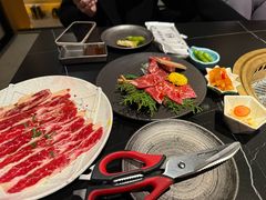 -山川小町·极番烧肉(新地假日广场店)