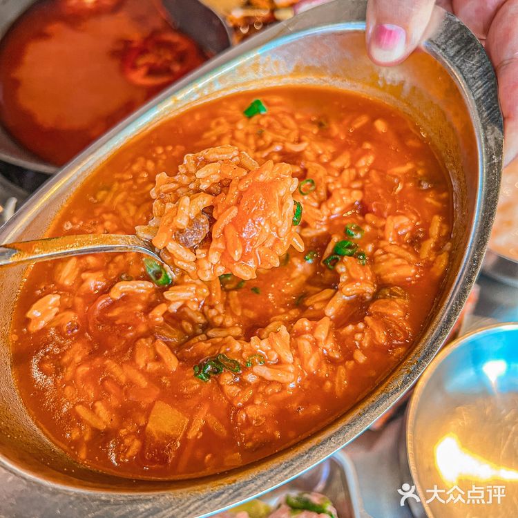 深圳这家重庆火锅韭菜腰丝瀑布好吃到跺脚脚