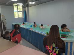 -海豚湾婴儿游泳(塘沽店)