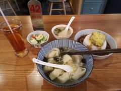 蛋黄鲜肉馄饨-红小满休闲餐厅(十全街店)