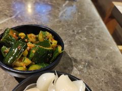 -三人行骨头王火锅(长寿店)