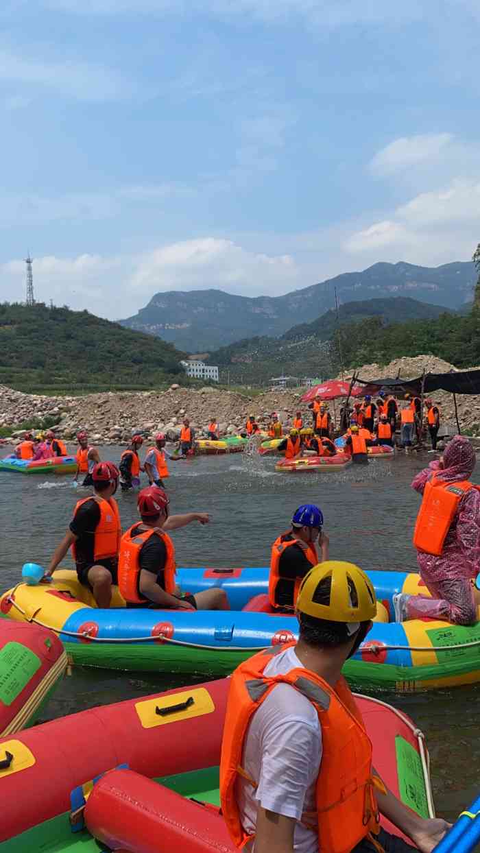 天河山漂流-"交通:跟着旅行团去的,十二点开始漂的,."-大众点评移动版