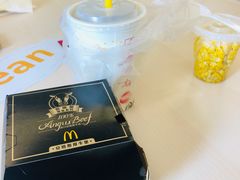 安格斯厚牛芝士堡玉米组合-麦当劳(国际社区店)