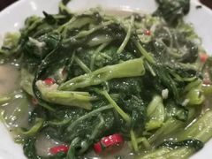 -尝囍煲仔小菜