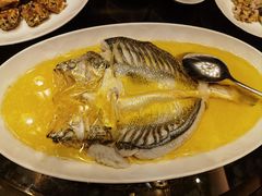 鸡汁抱腌黄鱼-杭州西子湖四季酒店·金沙厅