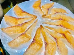 三文鱼刺身-沱江鱼府(丽江店)