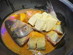 -鱼窝棚柴火铁锅炖(富山屯店)