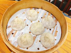 鲜肉小笼-苏小柳手工点心(人民广场分院)