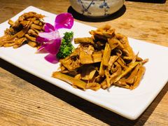 -70后饭吧(府河街店)