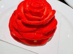 -Fridi Patisserie Cafe