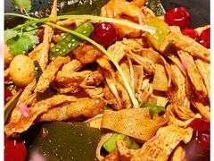 -风光老灶麻辣香锅(大成路翠微百货店)