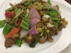咸酸菜炒牛欢喜-荷塘食府