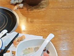 -老何家后安粉·糟粕醋海鲜火锅(三亚湾椰梦长廊店)