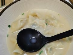 八仙桥黄鱼馄饨-南八仙·老上海味道(南京东路店)