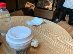 -星巴克(杭州西湖银泰1F店)