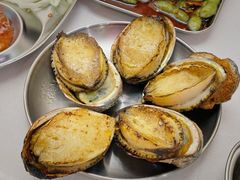 弹牙黄油大连鲍-白仁仔· 活烤海鲜 宵夜(豫园店)