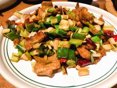 -云海肴·汽锅鸡·云南菜(天山百盛优客店)