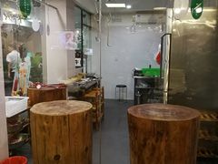 大堂-三头牛·潮汕牛肉生蚝火锅 (夏湾店)