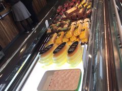 -红跑车蛋糕世界(清江路店)