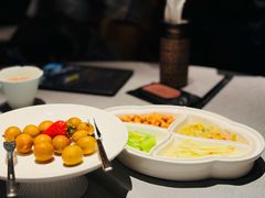 -左庭右院鲜牛肉火锅黑金店(陆家嘴中心店)