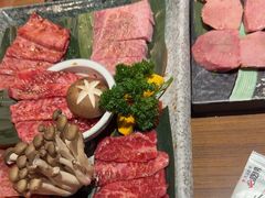 -炼火烤肉店