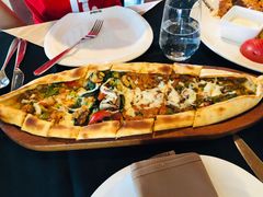 四季皮塔饼-Efes Turkish & Mediterranean Cuisine 艾菲斯餐厅(陆家嘴店)
