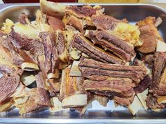 -玛拉沁艾力手把肉蒙餐