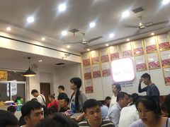 等位区-回味南塘老王虾尾(总店)