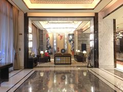 -永恒朗悦酒店(广西大学地铁站大学东路万达广场店)
