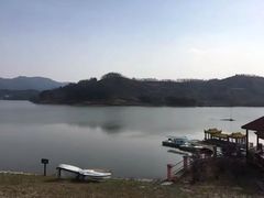 -金孔雀温泉旅游度假村