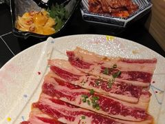 -山川小町·极番烧肉(新地假日广场店)