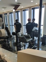 -TOP HAIR SALON