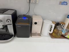-瑞尔齿科(南京东路名人诊所)