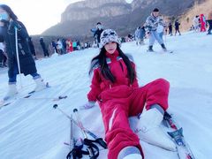 -济南卧虎山滑雪场