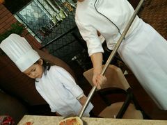 -香格里拉鱼跃地中海西餐厅·牛排披萨