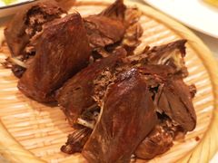 黄泥烧鸽子-燕郊烧鸽子(酷车小镇店)