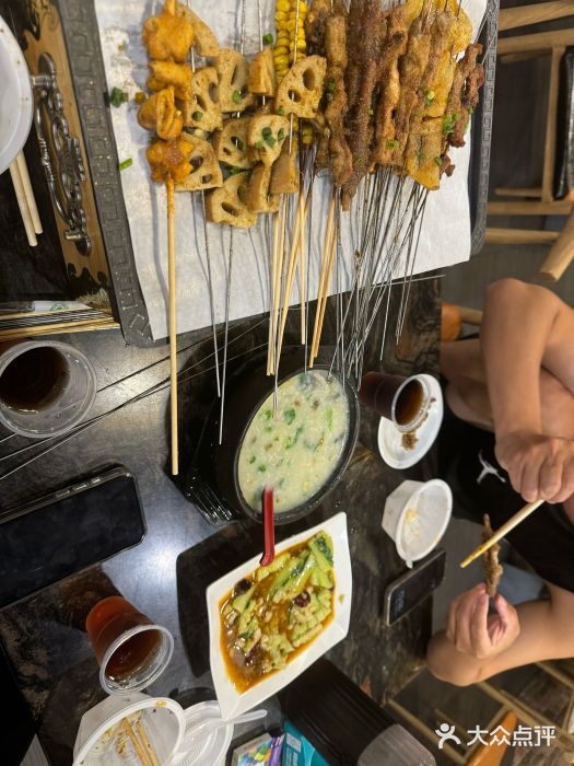 郑贵初烧烤·烤凤爪的发明者(王家湾店)图片