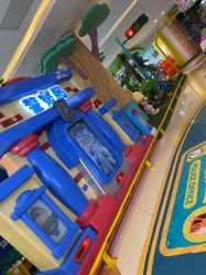 -纽西卡汽车小镇(大悦城店)