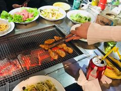 -马路牙子烧烤音乐酒馆(望京店)
