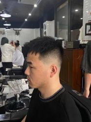 -MARTIN'S BARBER SHOP男士理发馆