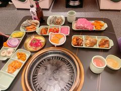 -梨花甄选自助烤肉(小寨原力场店)