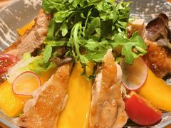 芒果烤鸡藜麦沙拉蜂蜜芥末汁-MR.ROCKY洛奇先生·西餐&酒吧(太古仓店)