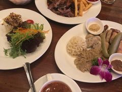 巴伐利亚香肠拼盘-宝莱纳啤酒花园餐厅PAULANER BRAUHAUS Nanjing(广州路店)