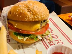 -The Habit Burger Grill 哈比特汉堡(复兴soho店)