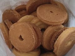 纯奶奶圈-上海哈尔滨食品厂(汇联商厦店)