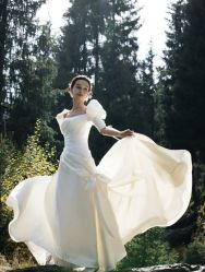 -易摄影婚纱摄影工作室