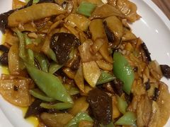 -九转小磨·非遗东北菜(群力店)